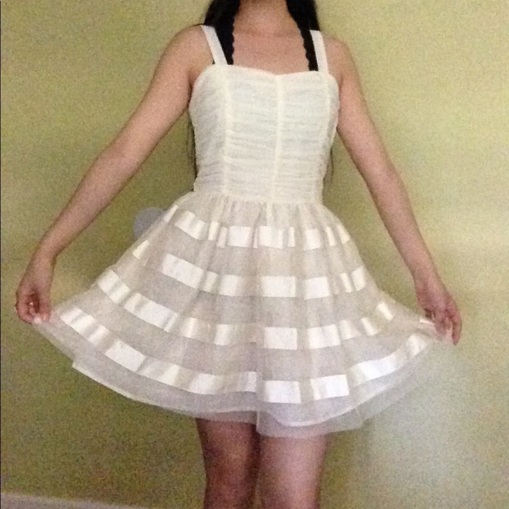 H&M white dress